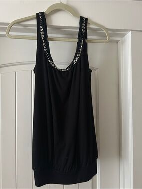 Black Embellished Scoop Neck Women’s Tank Top